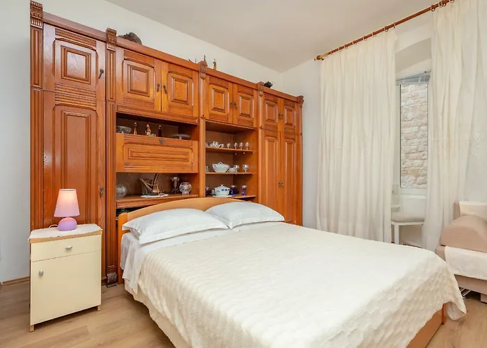 아파트먼트 마티치 *